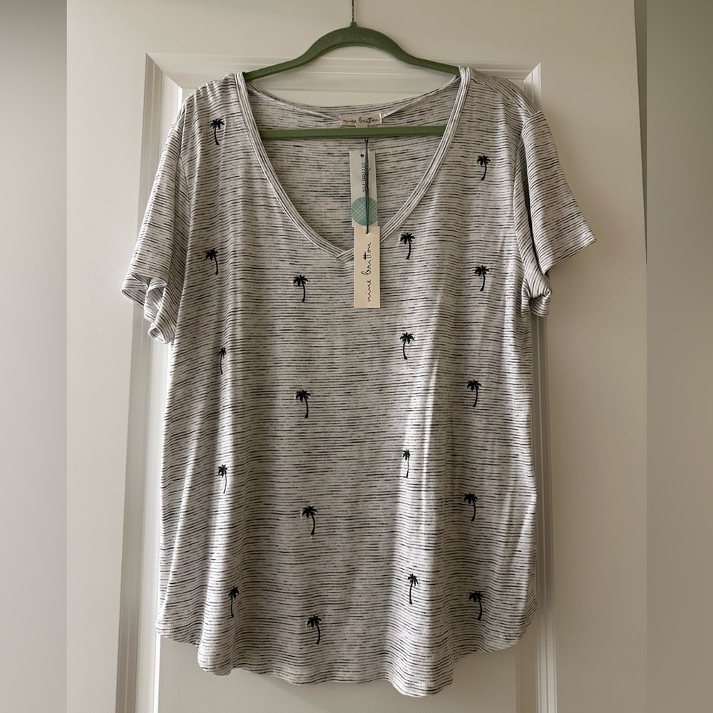 Nine Britton palm tree Knit Top